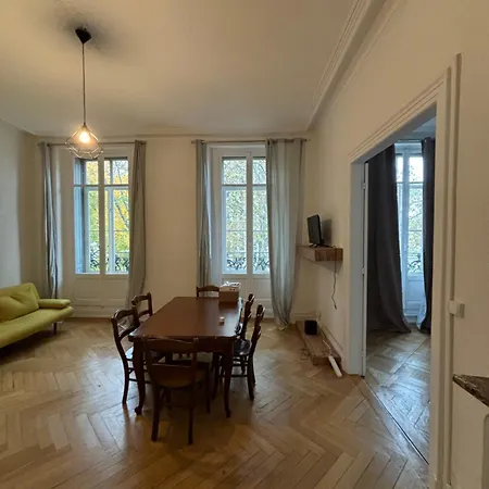 Bourgeois Au Coeur De Appartement *