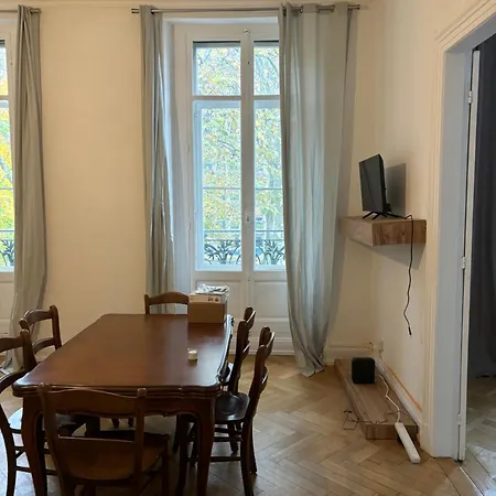 Appartement Bourgeois Au Coeur De Mulhouse