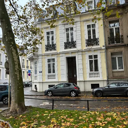 Bourgeois Au Coeur De